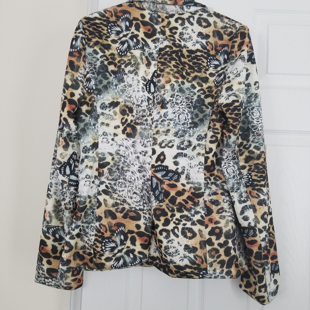 Leopard, Butterfly Jacket - Picture 3 of 3